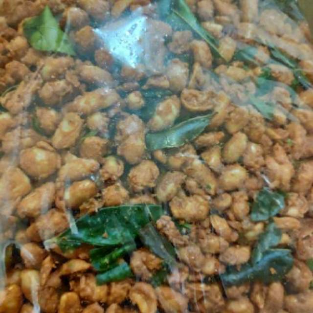 

Kacang thailand 500 gr