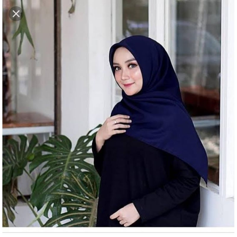 Hijab segi empat paris premium polos by : catlyn carla-Navy