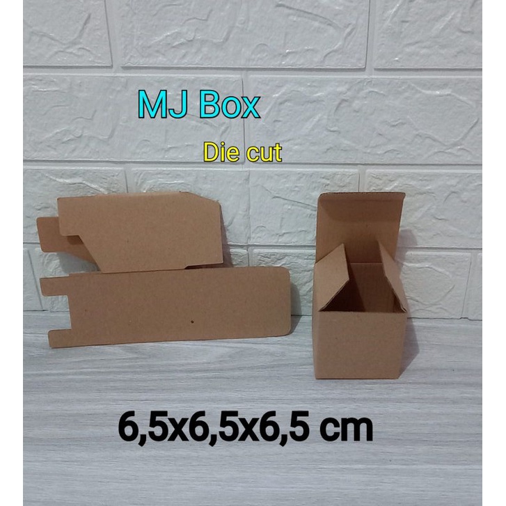 

Kardus karton Uk. 6,5x 6,5x6,5 cm.........Die Cut Kotak Botol