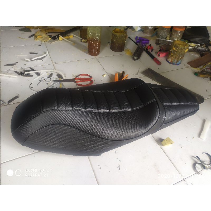 Jok custom Retro Vario 125 old 125 new 150 cover MBtech