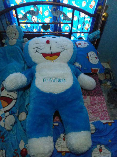 Boneka doraemon super jumbo 1,5 meter