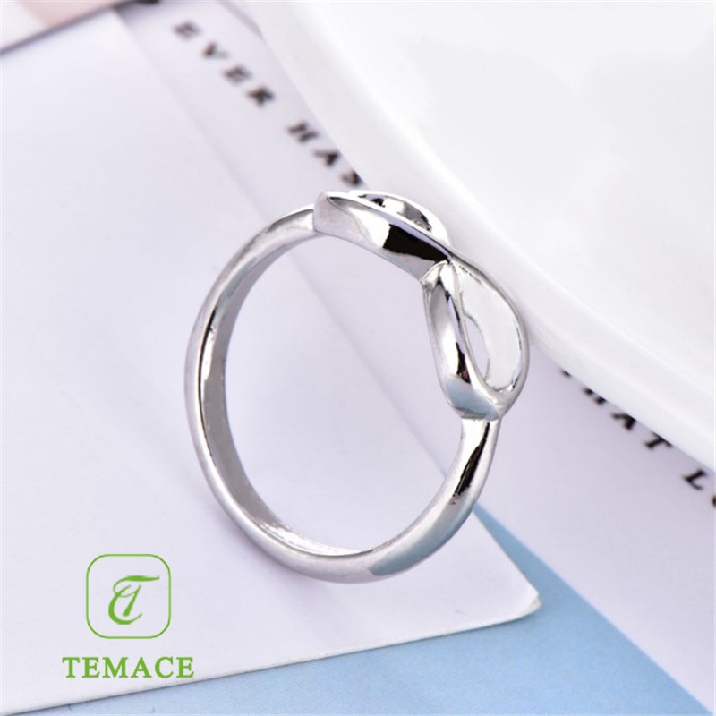 K106 Ukuran Disesuaikan Cincin Wanita Hadiah Pernikahan Engagement 925 Silver Crystal Ring Jewelry