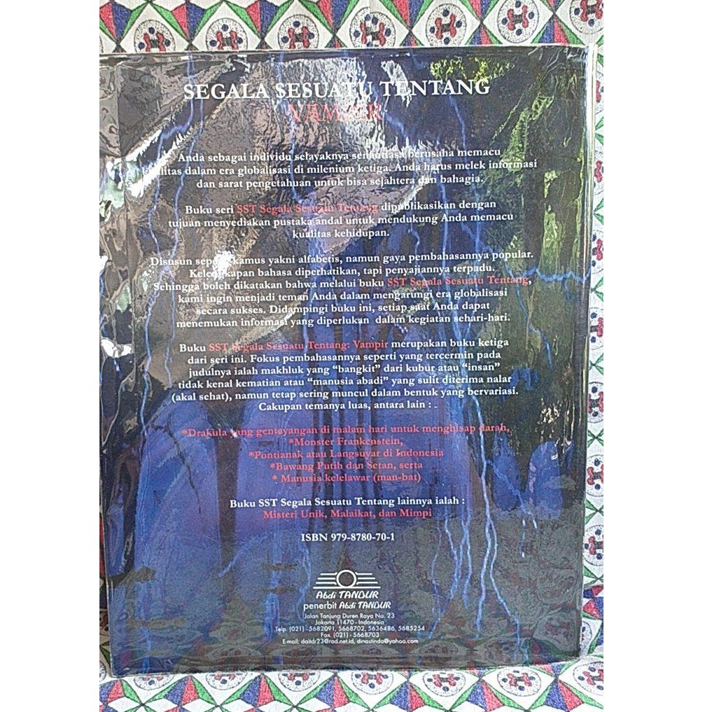 Jual (Preloved) Buku Segala Sesuatu Tentang Vampir - Rijanto Tosin  Indonesia|Shopee Indonesia