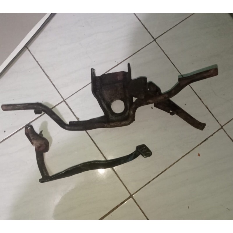 Pedal Rem Pijakan Rem Footstep Postep Depan Suzuki Crystal Tune Original Second 2nd