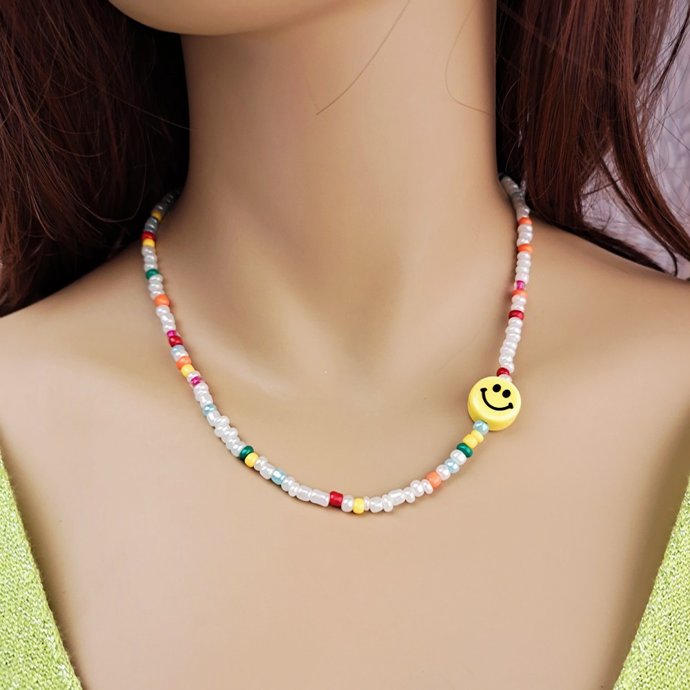 BLACKPINK Lisa Kalung Manik-manik Keramik Warna Warni untuk Wanita