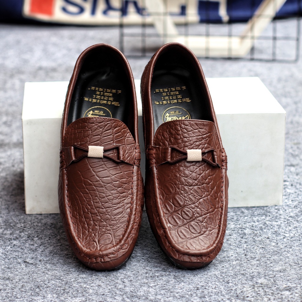 PARIS Sepatu Casual Slip On Pria Kulit Asli Pantofel Kerja Kantor Antislip