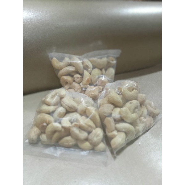 

kacang Mede 50gram