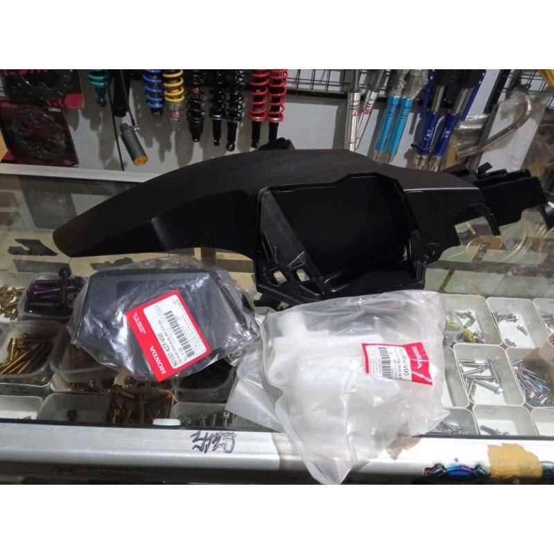 HUGGER spakbor kolong airblade old new vario 125 vario 150 original vietnam spakbor kolong vario 125