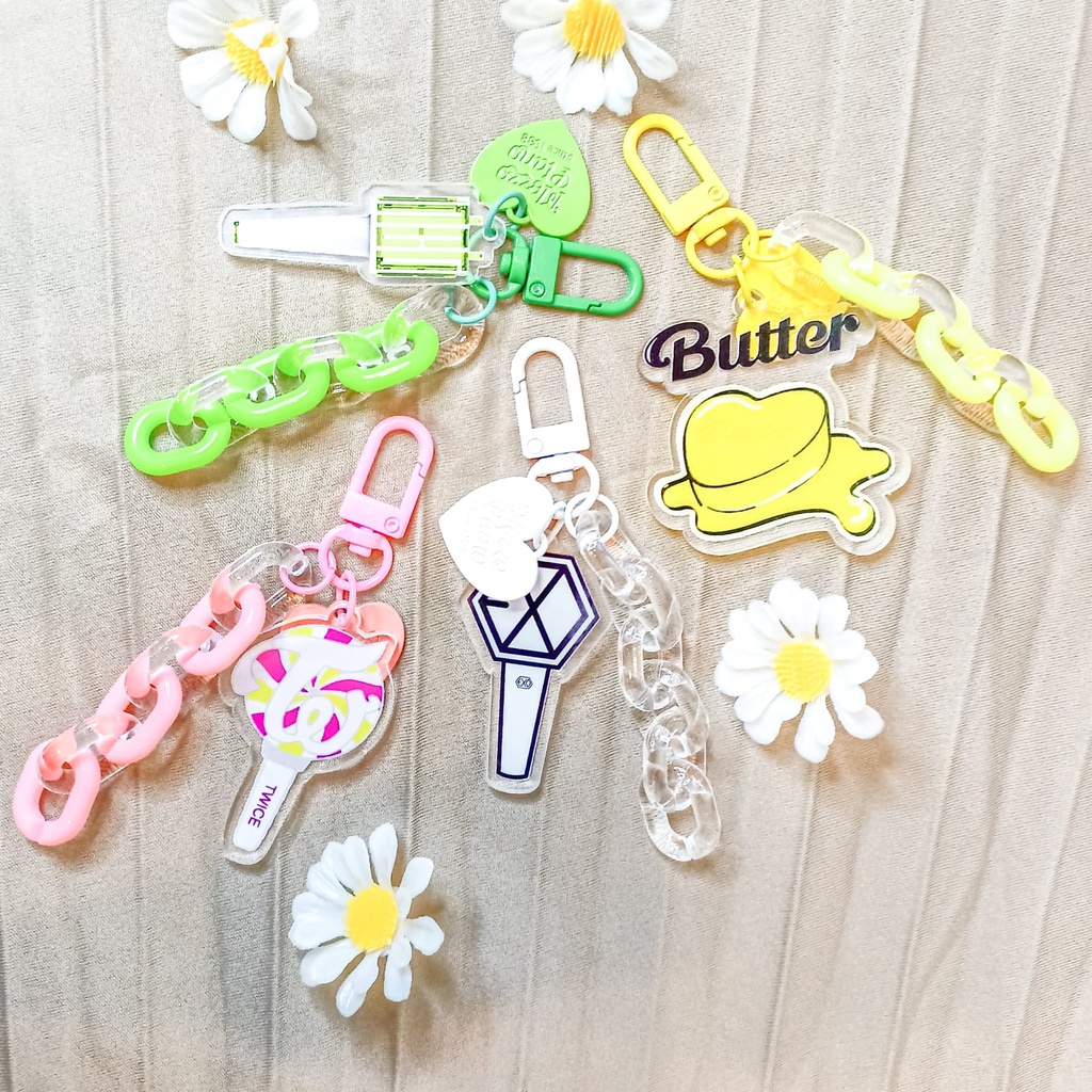 Keyring Rantai Lightstick Kpop BTS EXO TXT NCT Enhypen Red Velvet Gantungan Kunci Keychain Tas HP