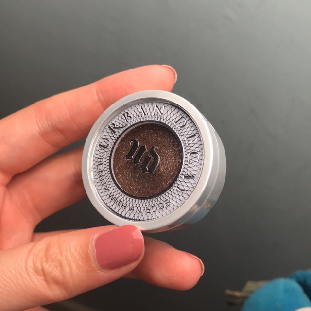 Preloved urban decay diamond dog 95%