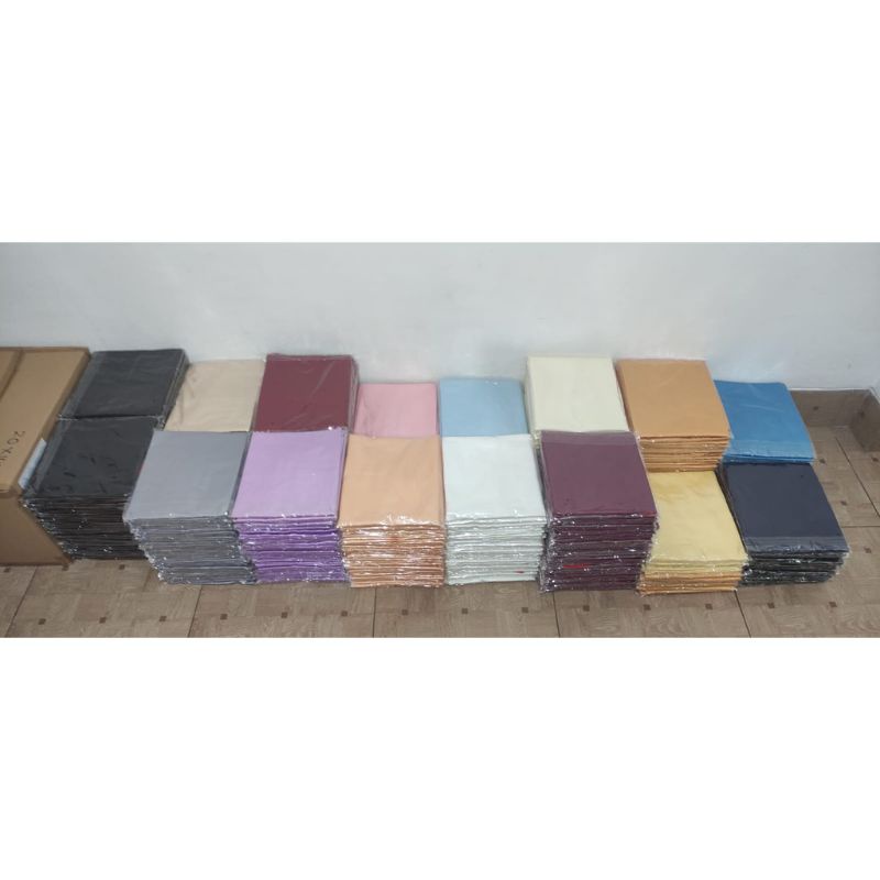 long dress satin tali kecil