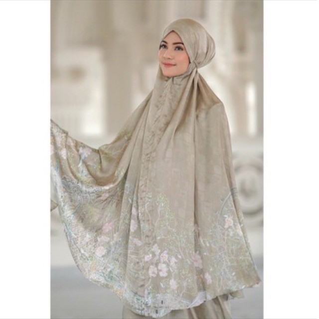 British Prayer Robe Buttonscarves khaki