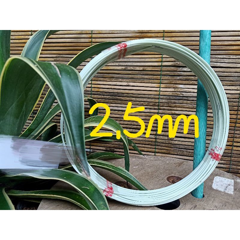 Ruji fiber 2.5mm putih roll untuk sangkar/layangan naga