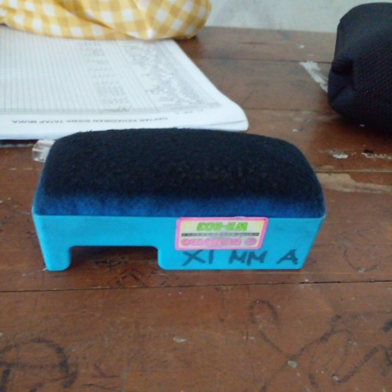 

pengahapus white board