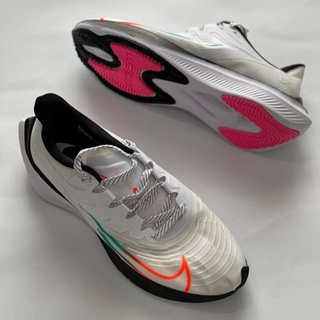 nike zoom fly gravity