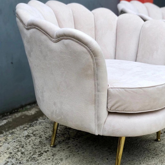 Sofa Kerang Minimalis /Sofa Kerang Santai / Sofa Kerang Kaki Stainless