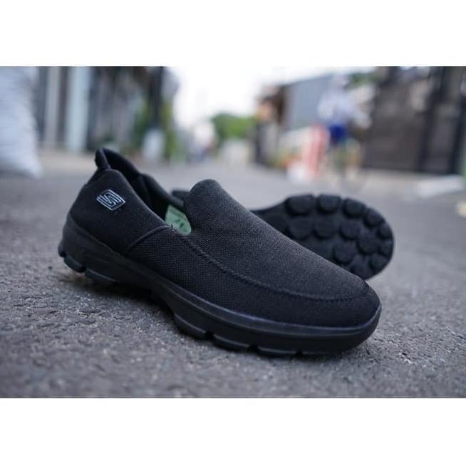 Sepatu Sketchers Slip On Go Walk Sepatu Pria