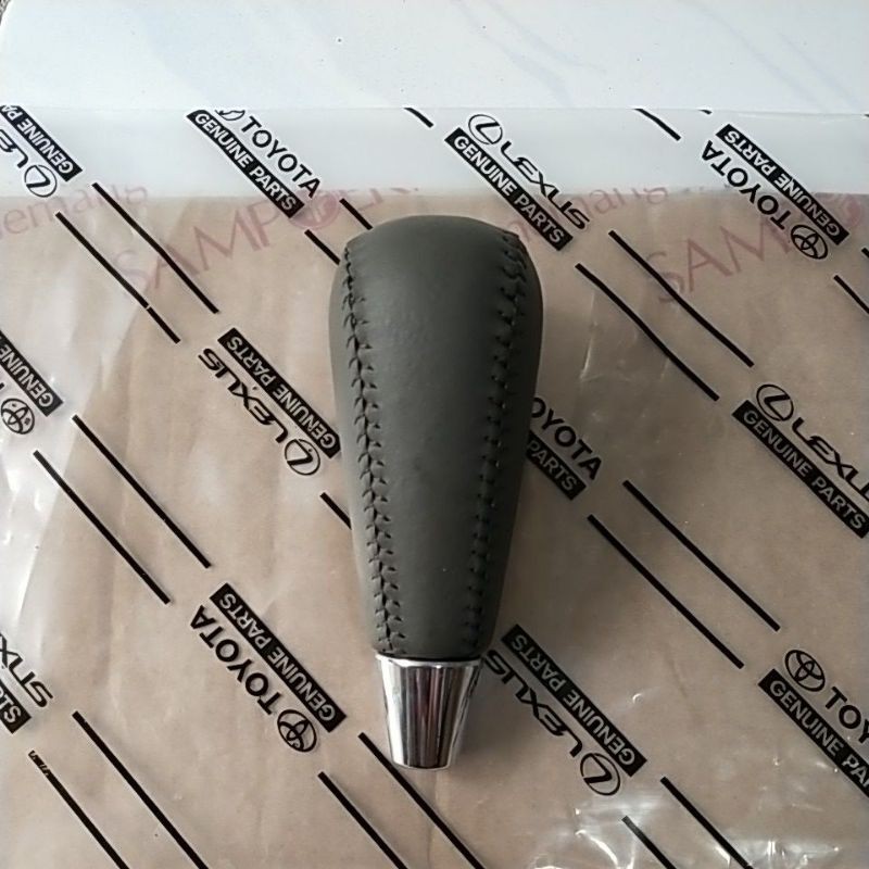 shift knop Fortuner innova matic original Toyota