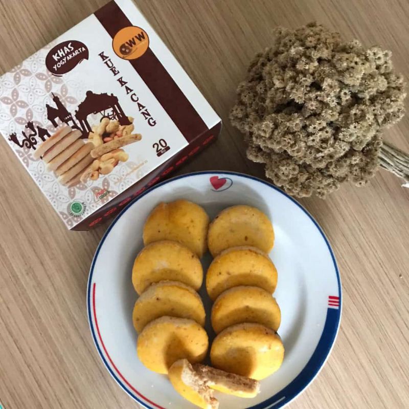 

Kue Kacang Premium WW Cookies isi 40