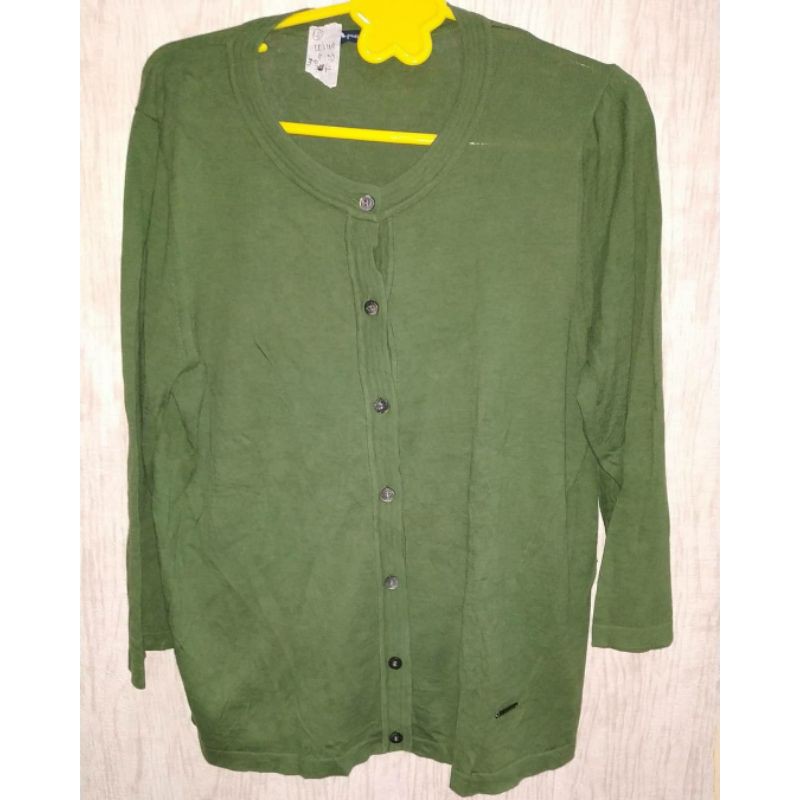 Rajut Kaos Preloved Hijau Daun mulus