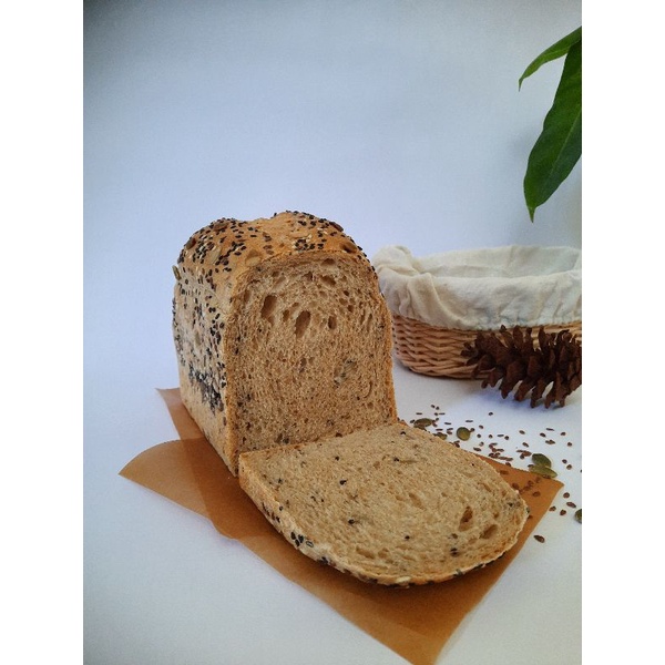 

RK12 Soft Sourdough Whole Wheat Multigrain Roti Tawar Gandum Biji-bijian Sourdough Multigrain