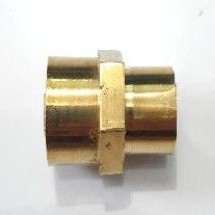 Sok sambungan 1/2&quot; × 3/8&quot; KUNINGAN / Nepel Kuningan Drat Dalam