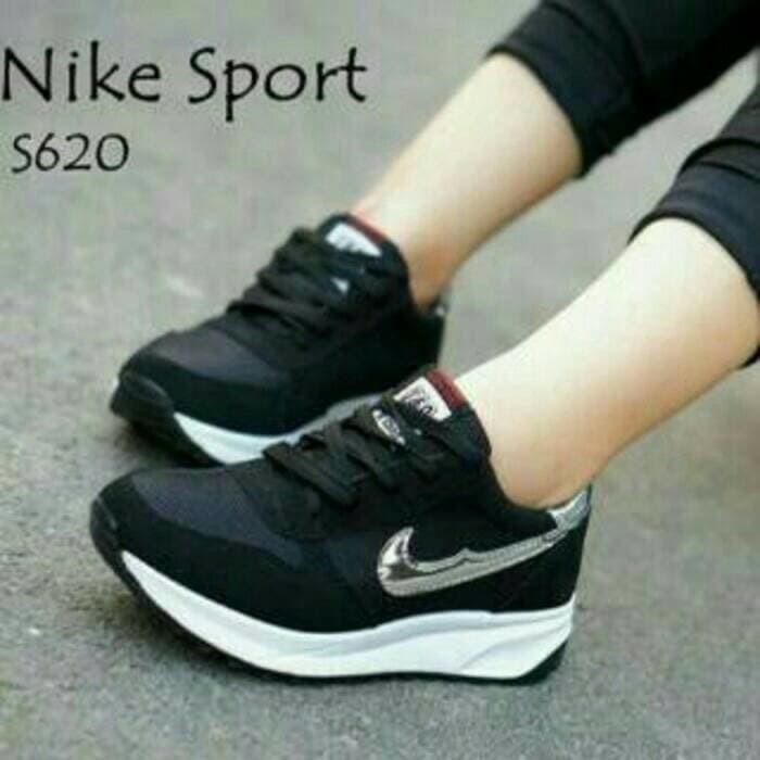 Sepatu sneaker wedges NIKE wanita hitam jogging sekolah santai casual keren