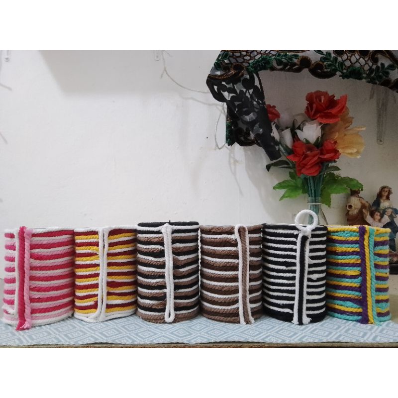 

kaleng tempat alat tulis