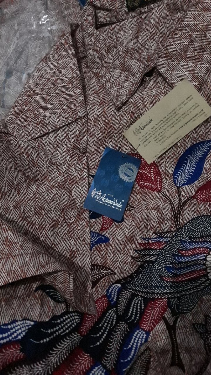 Arjuna Weda Kemeja Batik Pria Cendrawasih