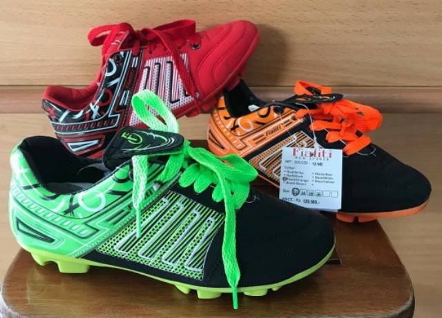 SEPATU FUTSAL FIALITI