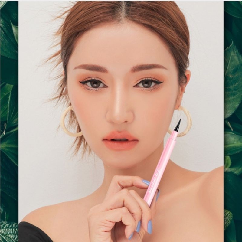 ❤️G.A.SHOP❤️ LAMEILA EYELINER BLACK PINK