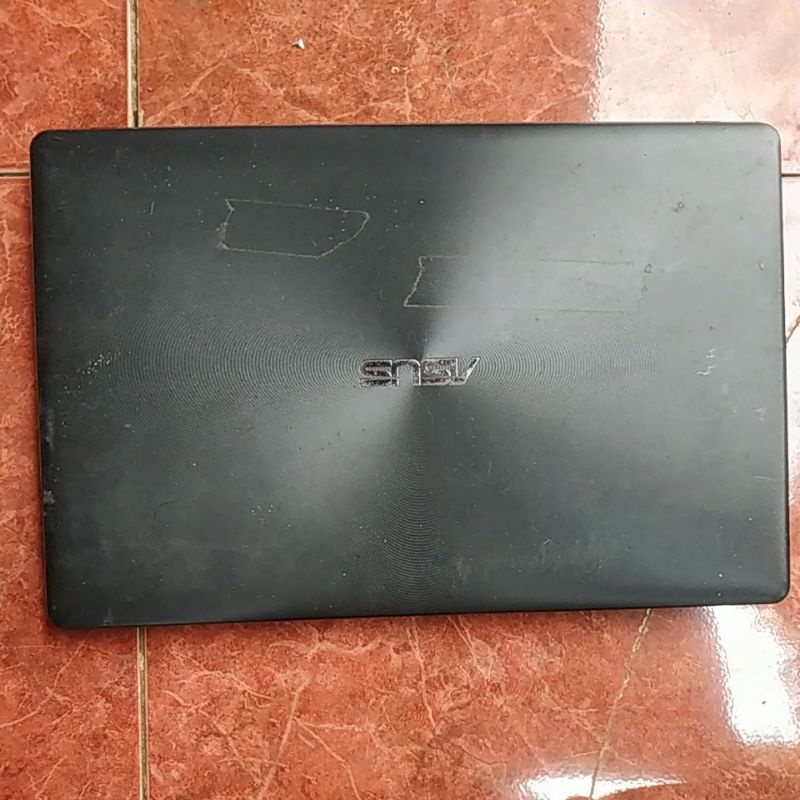 casing / kesing Asus x550z