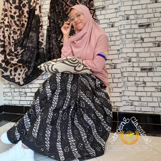 SARUNG BATIK TULIS BAKARAN PATI