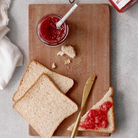 

VIAND BEVANDE STRAWBERRY CHIA JAM 220GR