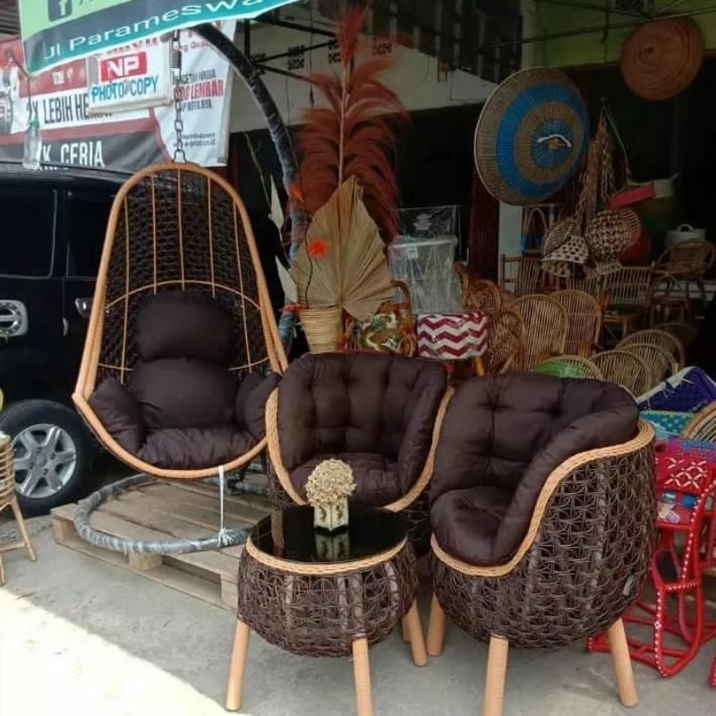 SET BANGKU BREKELE+AYUNAN ROTAN