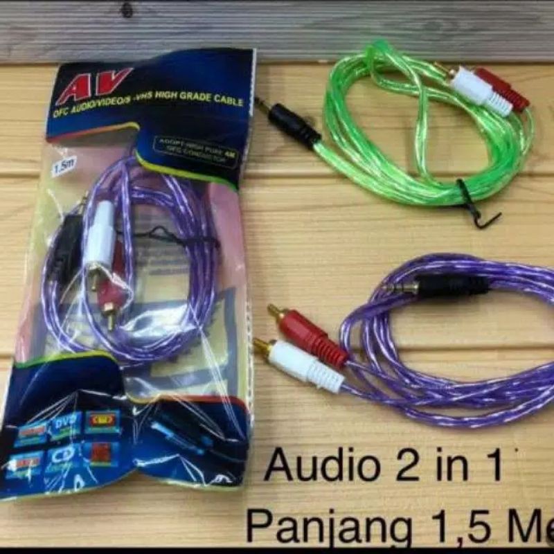 kabel aux/ kabel audio 2 in 1 panjang 1,5 M