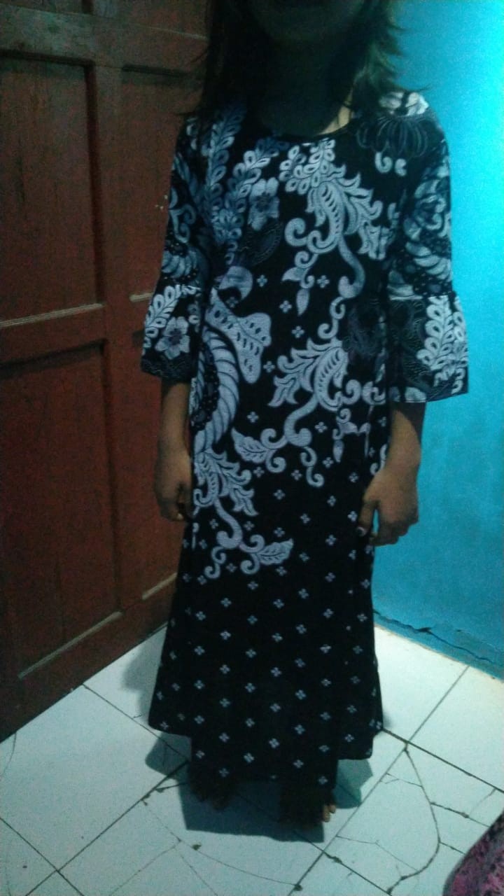 Baju Batik Couple Gamis Batik Keluarga Motif Gurita Putih Modern Terkini Terbaru