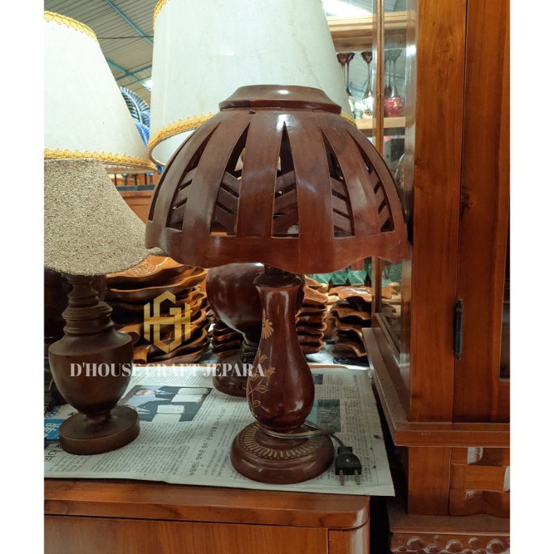 Lampu Tidur Hias Kayu Jati Tempat Lampu Tidur