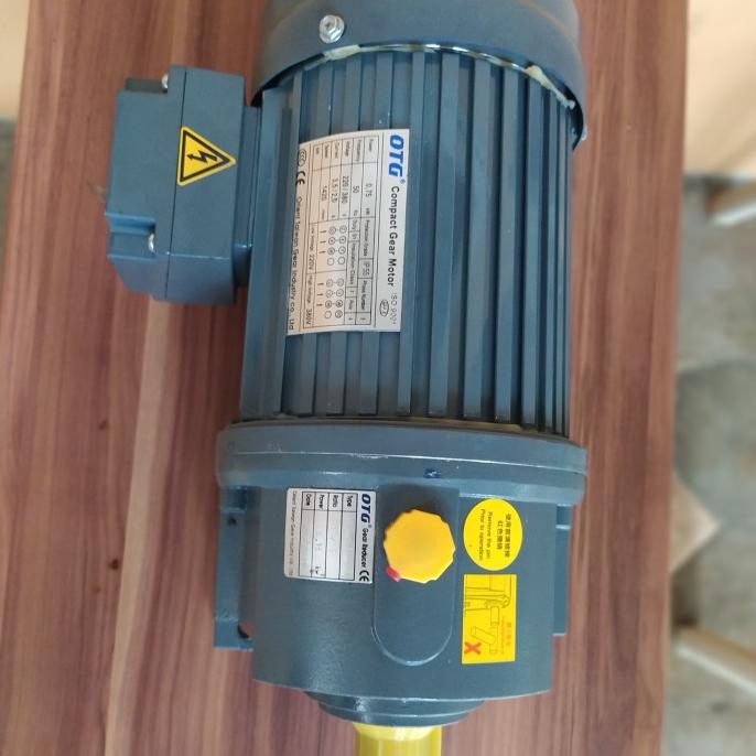 Paket Motor Induksi Ac 3 Phase 1 Hp+Gearbox+Inverter Input 1 / 3 Phase