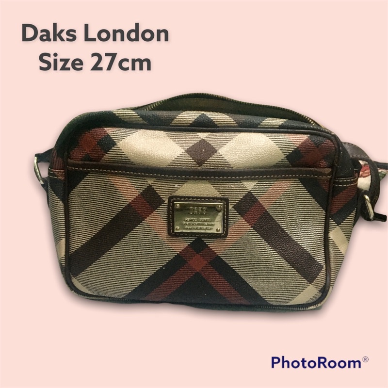 preloved daks Sling bag