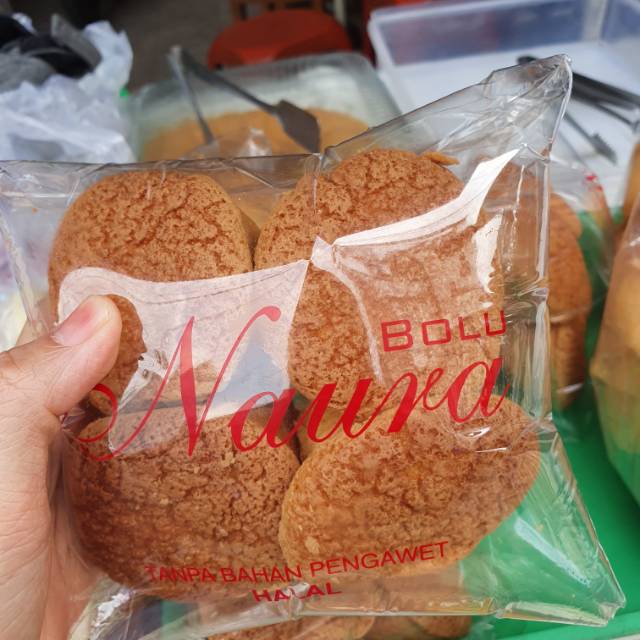 

BOLU PANGGANG NAURA