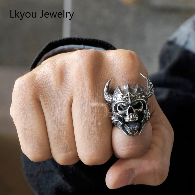 Cincin Desain Kepala Banteng Gaya Gothic Punk Untuk Pria