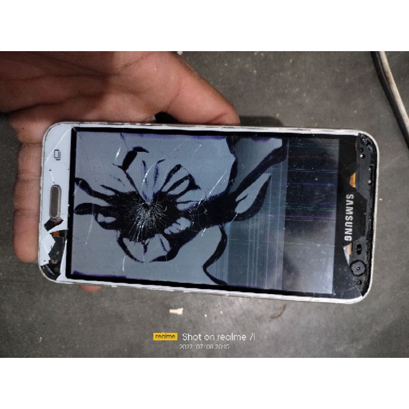 Samsung J3 2016 minus