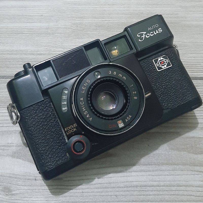 Kamera Analog Yashica Auto Focus