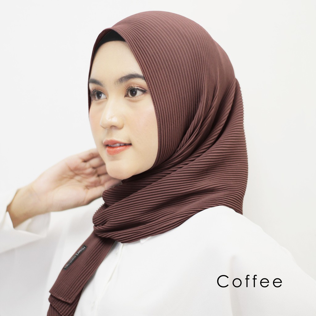 Beli 5 Gratis 1 Pashmina Plisket Cerutty Premium 180 x 75 cm-Coffee