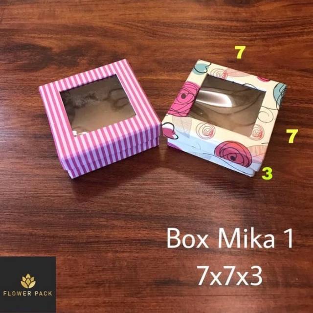 

Kotak Kado Gift Box Mika 1 7x7x3 Kotak Cincin Souvenir Hampers Box Kad