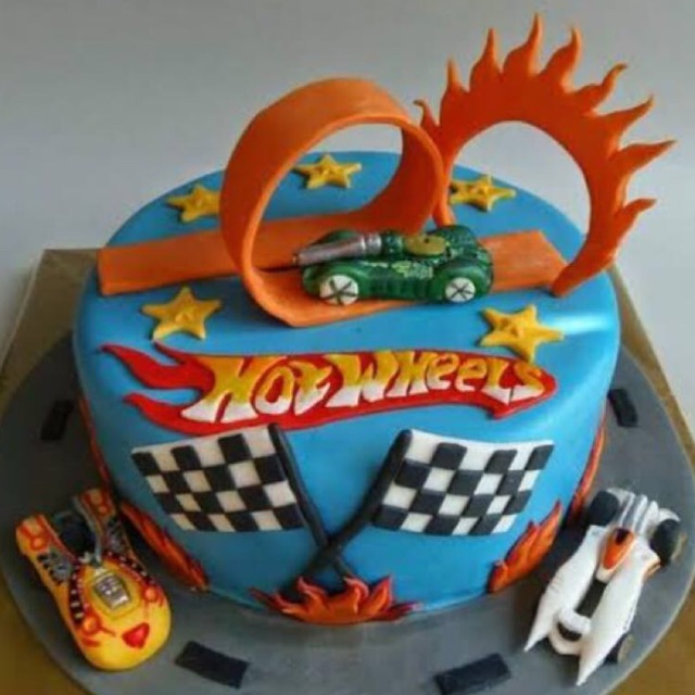 

Kue ulang tahun fondant mobil hotwheels