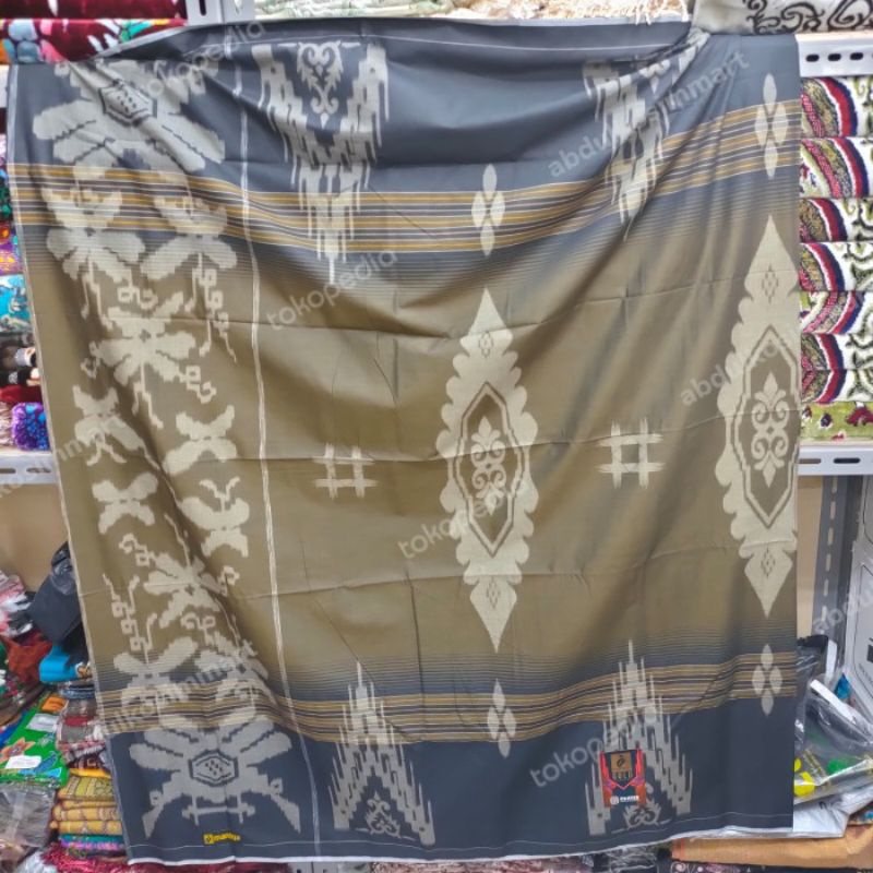 sarung mangga gold motif kembang bahan katun