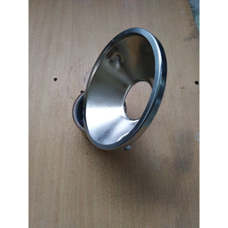 Batok lampu super pesek Batok lampu super pesek krom  batok lampu press super pesek crom  Batok supe