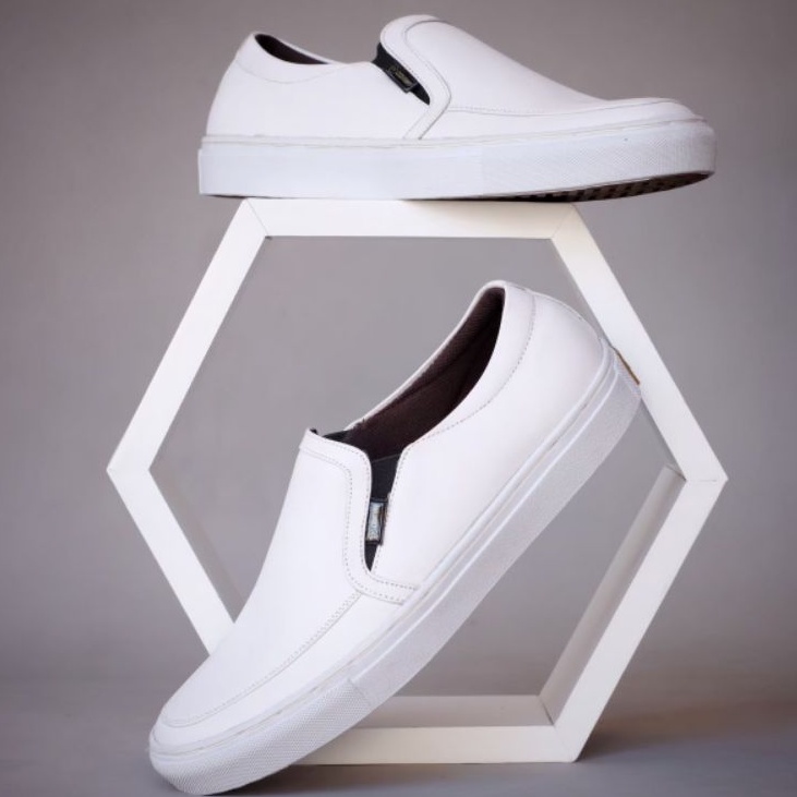 Sepatu Putih Casual Formal Pesta Pria Slip On Slop Mockasin Dokter Perawat Kulit Asli Original Handmade Berkualitas Original model BTS Korean Style Enoz Kazan